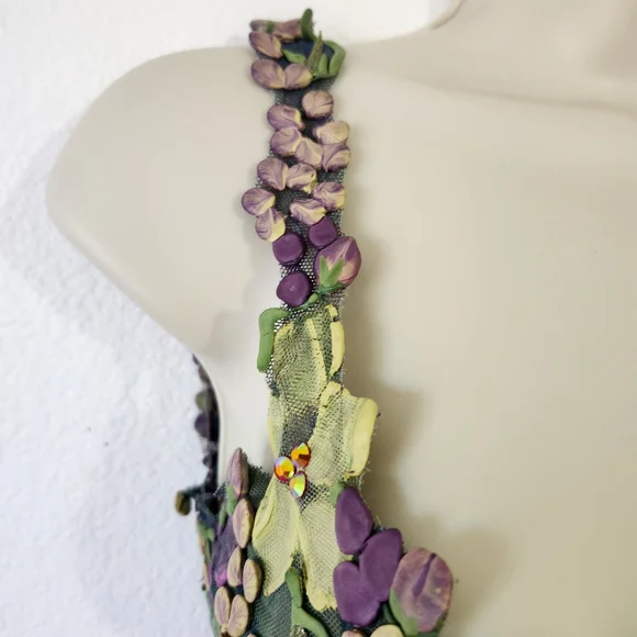 Ema Savahl 'Couture' Line Floral Embroidered Red Carpet Corset Top - Picture 5 of 14